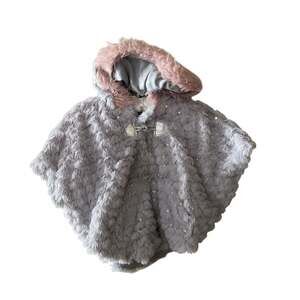 Little Lass Girls Faux Fur Hooded Cape Poncho Gray Pink Size 24M
